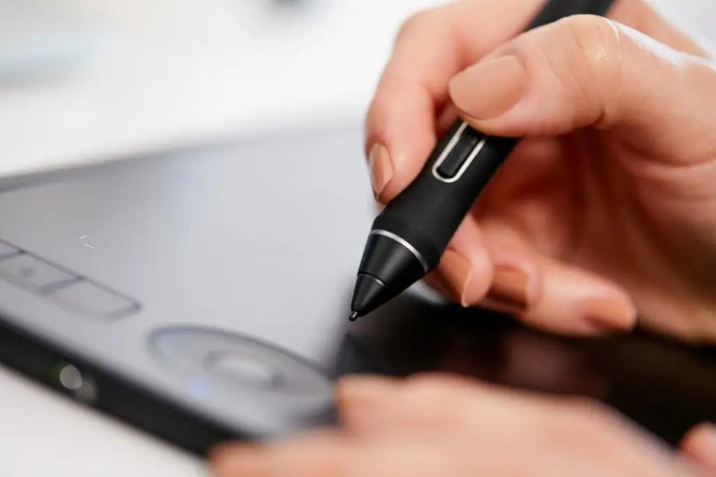 wacom影拓ctl-6100手绘板,wacom影拓pro数位板应用教程