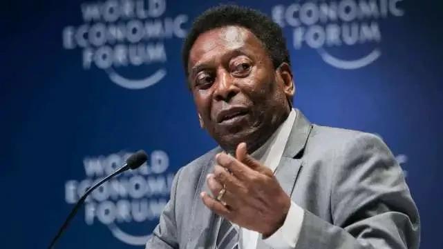 他是贝利认可的第一战术大师，主导攻势足球，让瓜迪奥拉持续学习