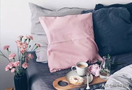 结婚时准备四件套还是八件套？中国红到洋气红只有一步之遥