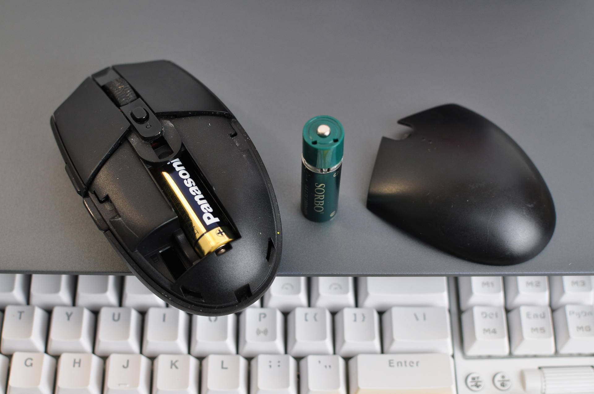 雷神ml703和罗技g304鼠标哪个好,手慢无罗技g304无线鼠标159元