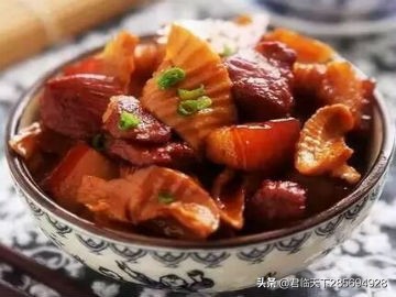 五花肉炒笋衣的饭店做法,鲜笋炒五花肉湘菜做法