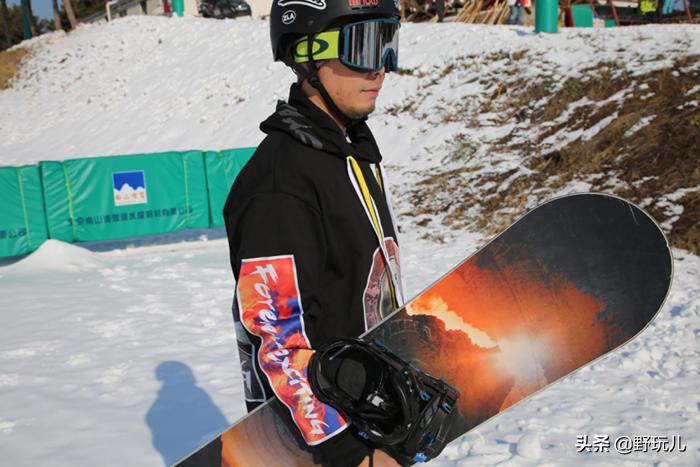 运动服饰新潮流,谁说运动上衣穿不出高定感