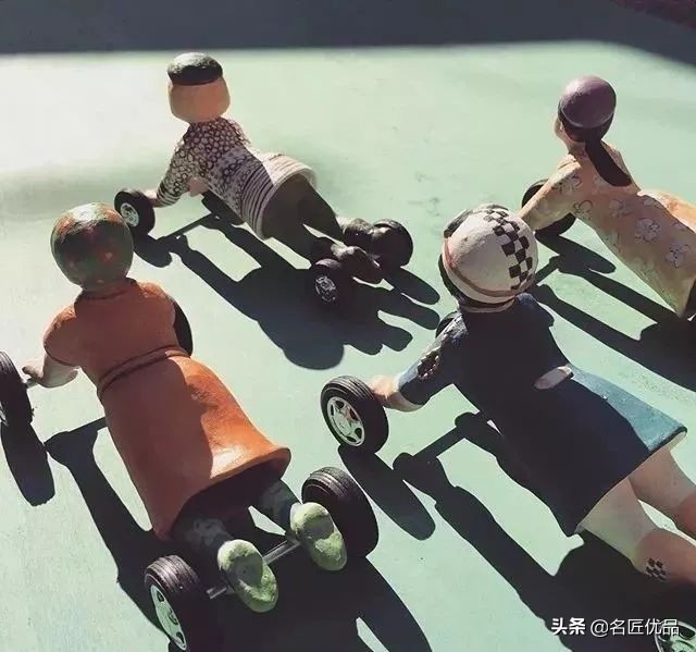 想不想开？这个贴着小胡子的女生，做出全世界最可爱的汽车