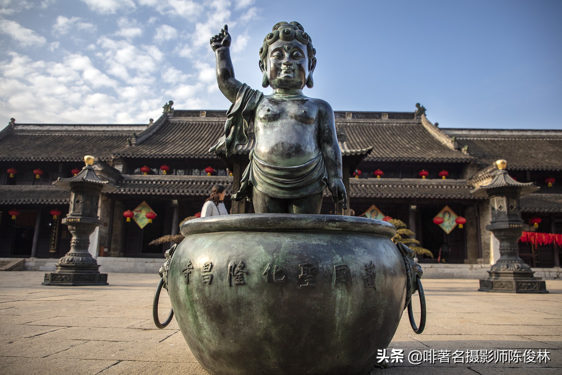 山门朝北开韦陀菩萨坐正殿律宗第一名山宝华山隆昌寺1500年
