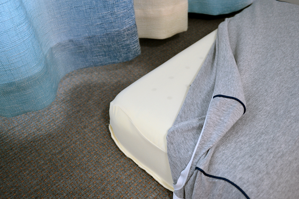 助睡眠枕芯颈椎枕哪种好,颈椎专用枕头护颈枕助睡眠