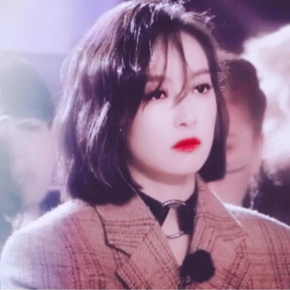 iulisa卸妆后的样子,iu和lisa哪个漂亮