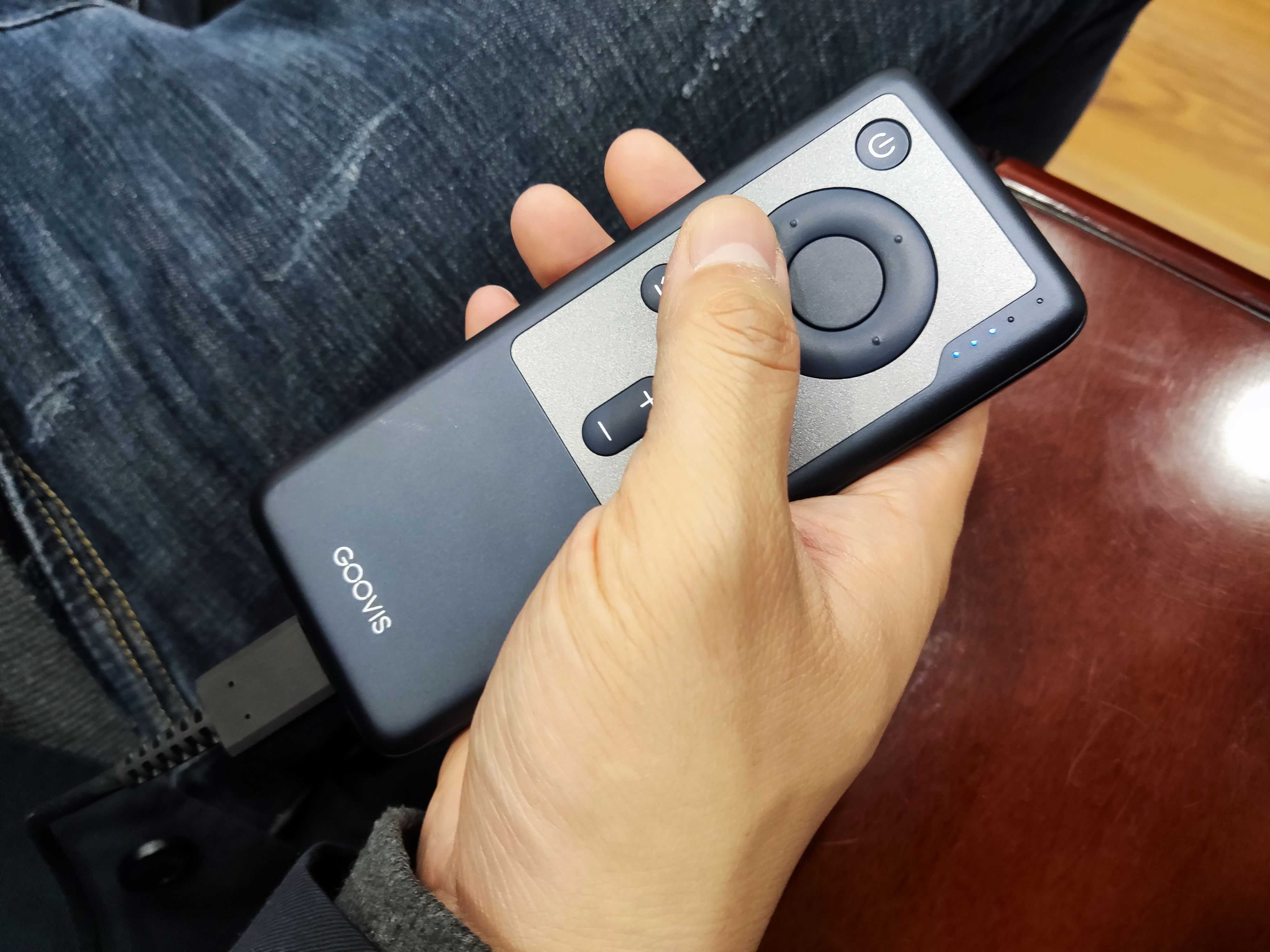 2021年了竟然吹1080P的屏幕非常清晰？实测GOOVIS头戴影院