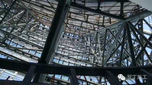 这个工程师的施工日志火了！记录的是超级工程上海中心施工过程
