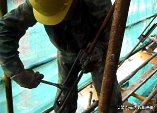 花篮式悬挑架和普通悬挑架造价,花篮式悬挑架拉杆安装方法