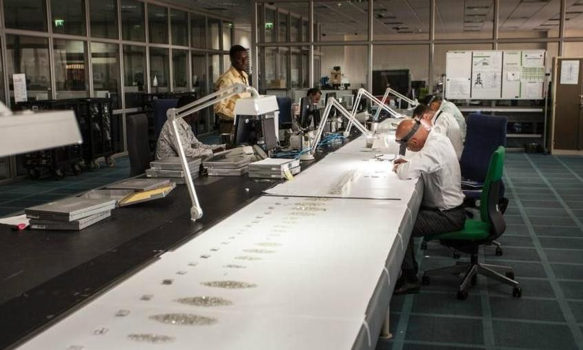 钻石真的稀有吗事实可能有点残酷,钻石真的那么稀有吗