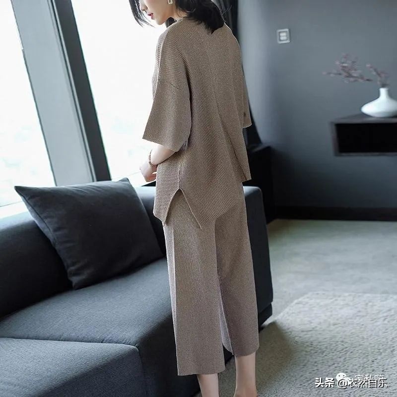 休闲阔腿裤套装修身显瘦,夏天穿凉鞋的高级阔腿裤