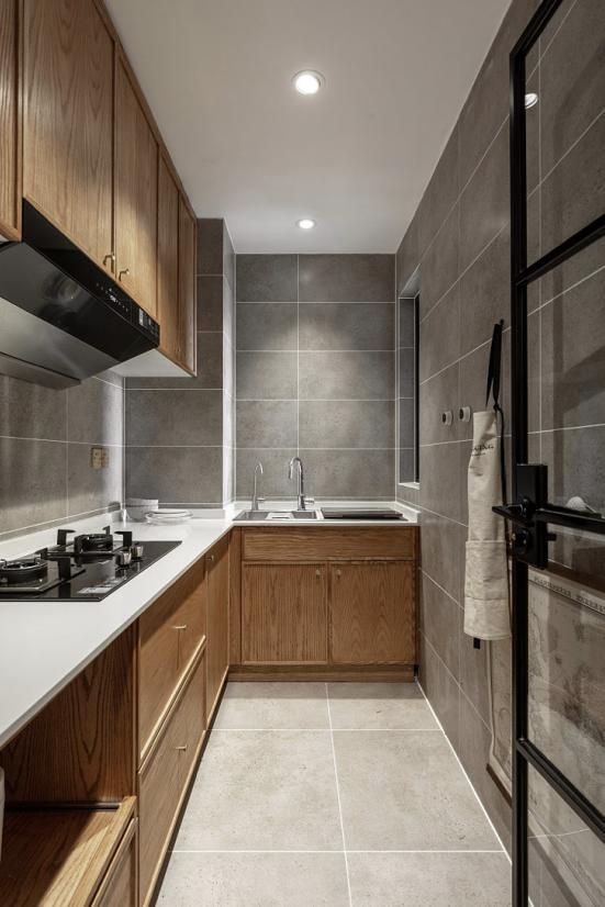 年轻人一人一猫的独居生活,一屋一人一猫的生活视频