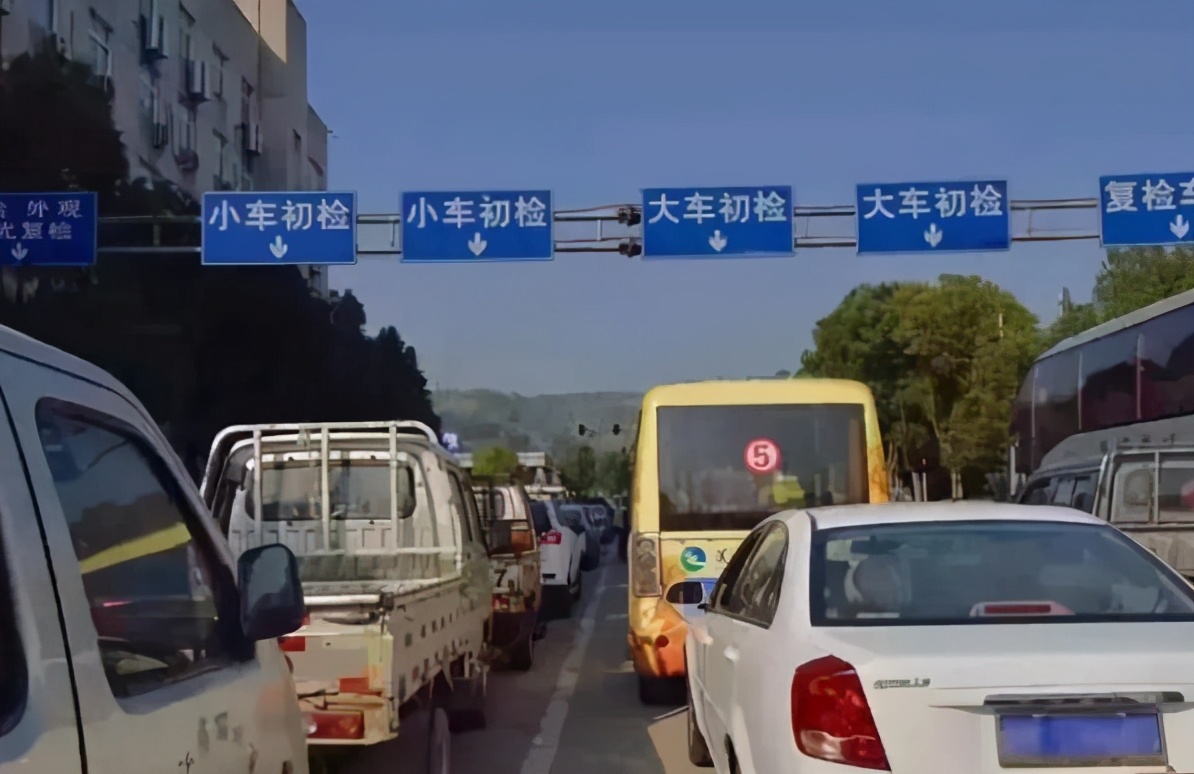 车辆现在还有15年强制报废吗,不用15年强制报废的多功能车