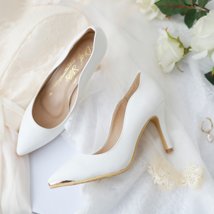 女生高跟鞋长袜穿搭技巧,高跟鞋怎么穿搭更好看