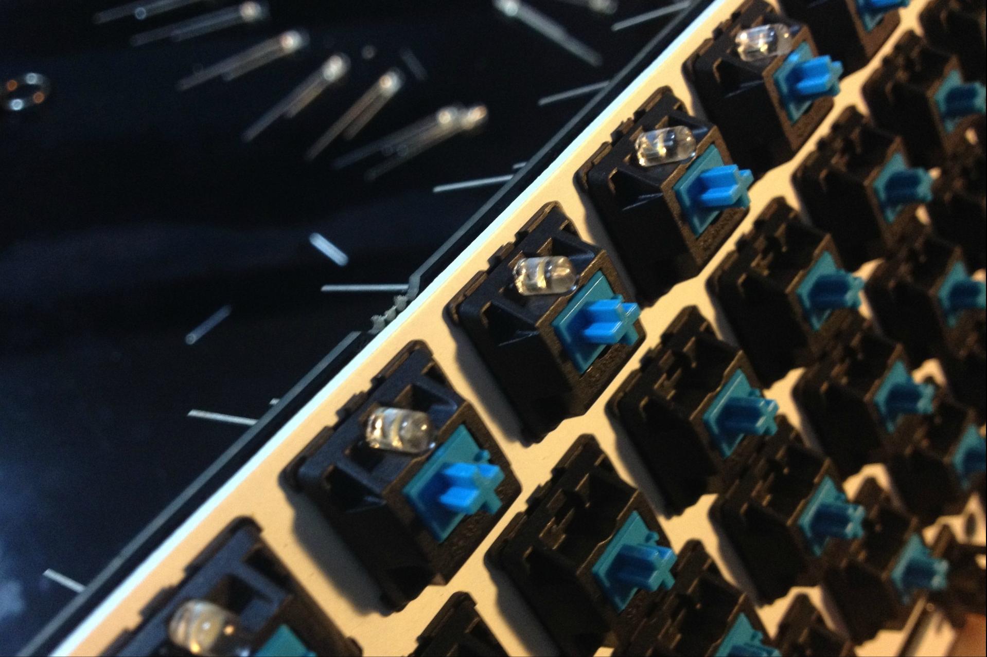 笔记本键盘个别失灵的解决方法,笔记本键盘失灵可能是哪几种情况