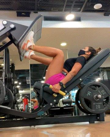 马甲线健身炫腹,练马甲线两边凹中间凸