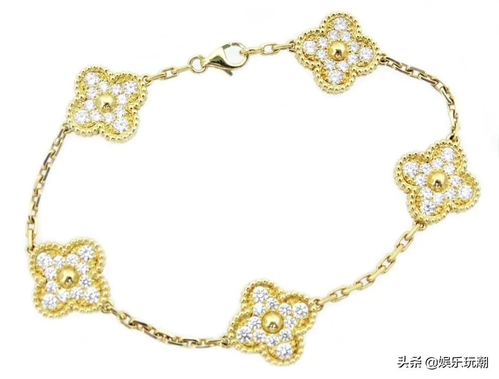 jennie生日应援视频,jennie生日收到粉丝给的白玫瑰