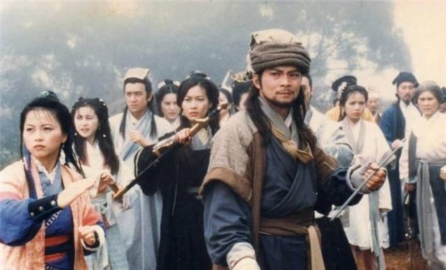 新版《天龙八部》遭观众吐槽，回忆97版演员阵容，早已是物是人非