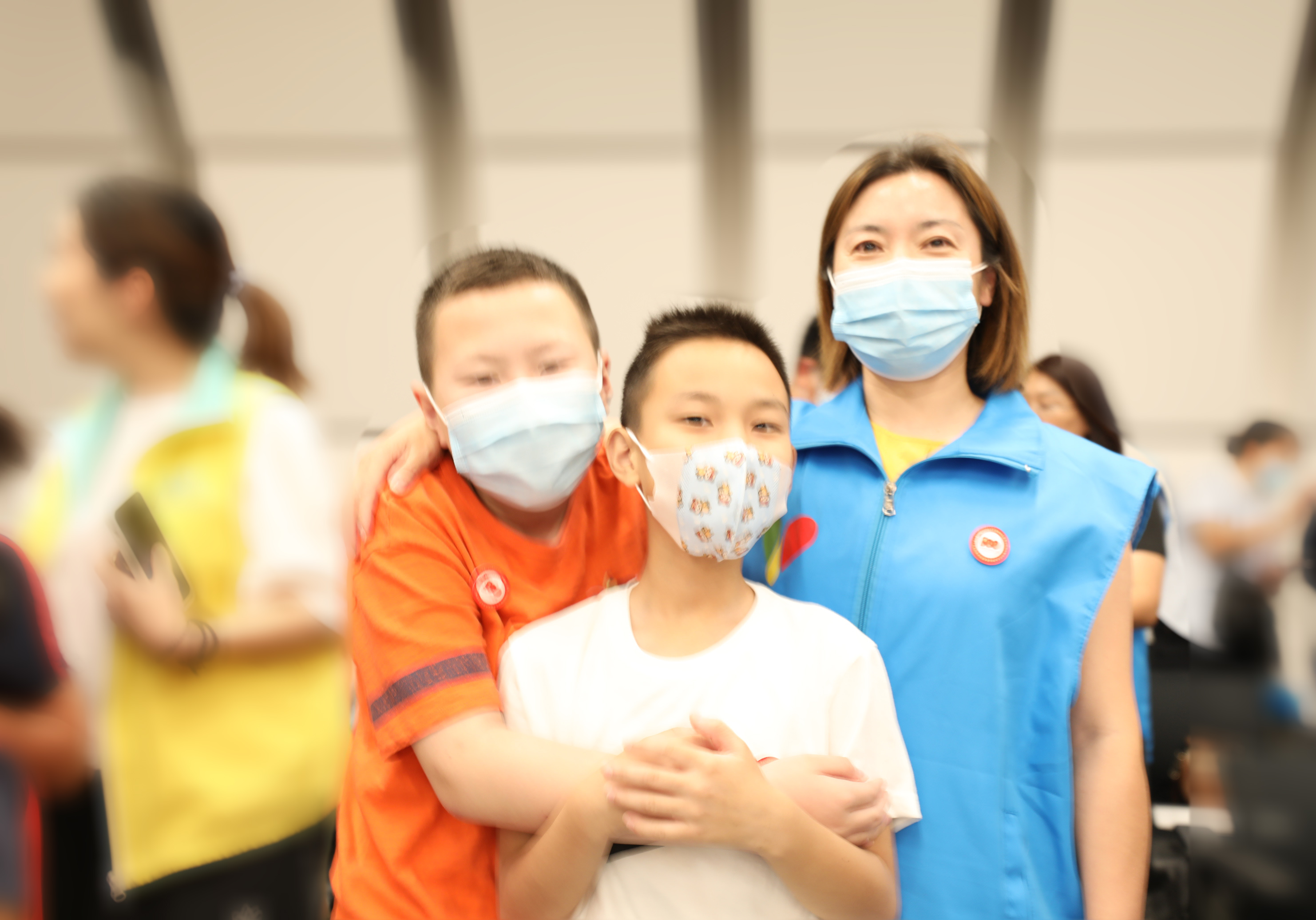 情系阳光少年，点亮美好心愿