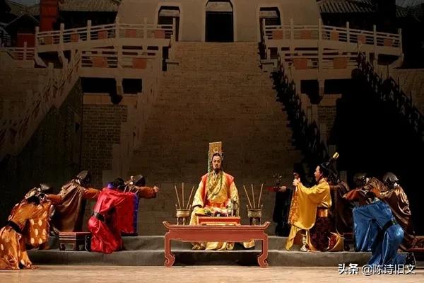 “焚书坑儒”遗臭万年，晚唐诗人章碣，更是写诗猛烈抨击