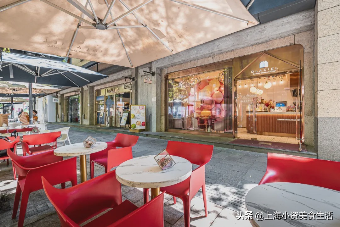 夏天的微醺感觉从一杯美酒开始,关于夏天的一切美好都藏在风景里