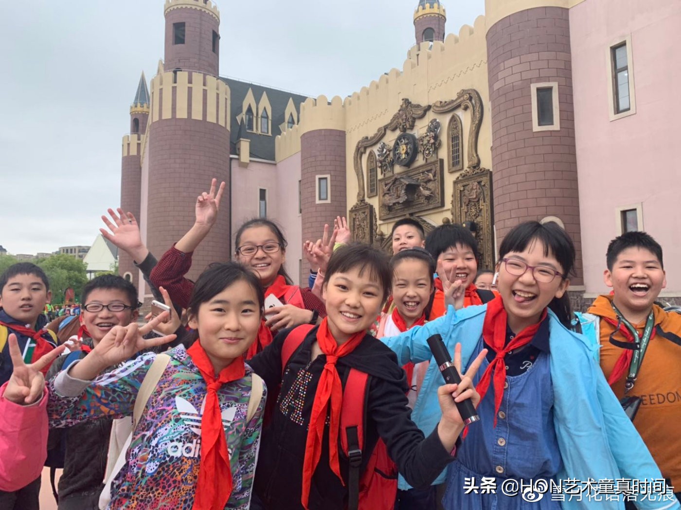 我们是时间旅行者寻找生命中的光,我们都是旅行者寻找生命中的光