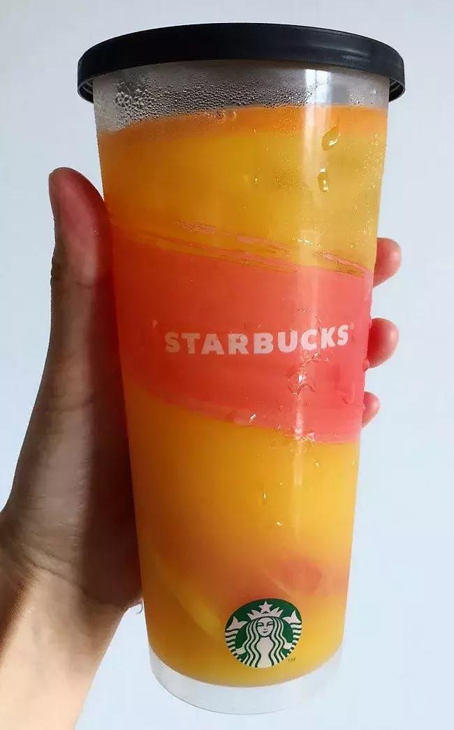 星巴克玩味冰调第二杯半价,星巴克玩味冰调混合一起喝