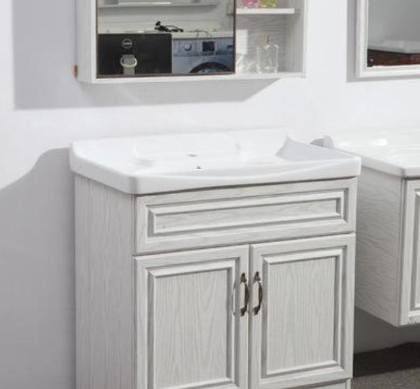 卫生间浴室柜和橱柜材质有啥区别,卫生间浴室柜怎么装实用又好看