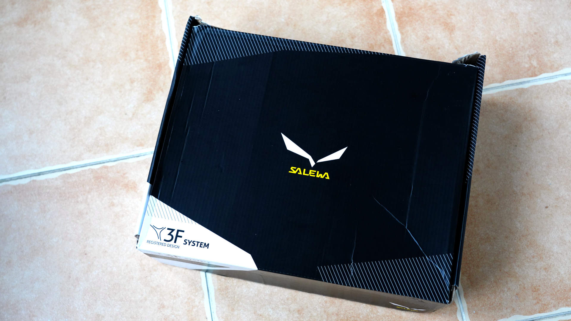 沙乐华户外鞋评测,沙乐华鞋子基础款