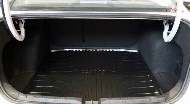 2019款大众朗逸哪一款更值得购买,大众朗逸2019款1.5自动风尚版油耗