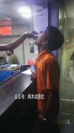 搞笑大哥爆笑图片,搞笑动图走一波
