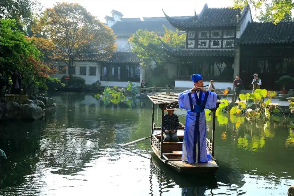 稳坐钓鱼台指的是钓鱼台吗,任凭风浪起稳坐钓鱼台图片