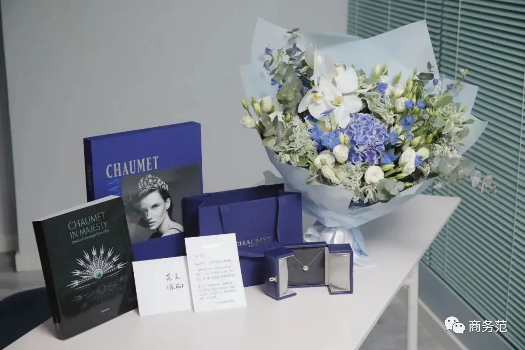 新生婴儿礼物必备物品清单,新生婴儿适合买什么礼物