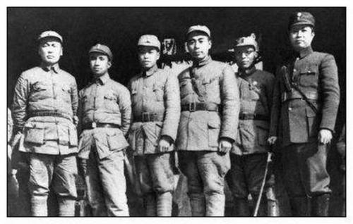 深入敌后的新四军，向日本商人征税，敢和日军进行势均力敌的炮战