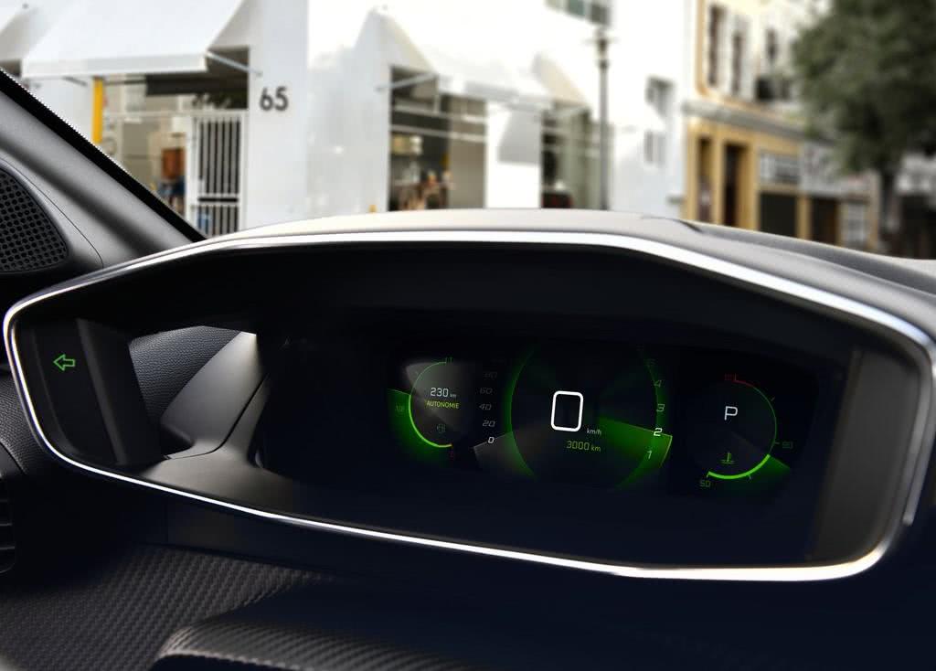 8万起配7座2.0t动力,标致208新款汽油版有哪些功能配置