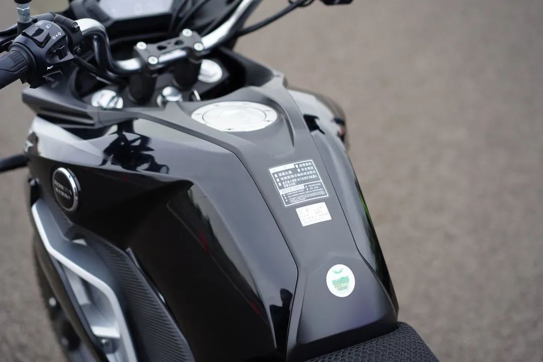 本田新大洲cbf190x摩旅,新大洲本田cbf190r对比豪爵nk150