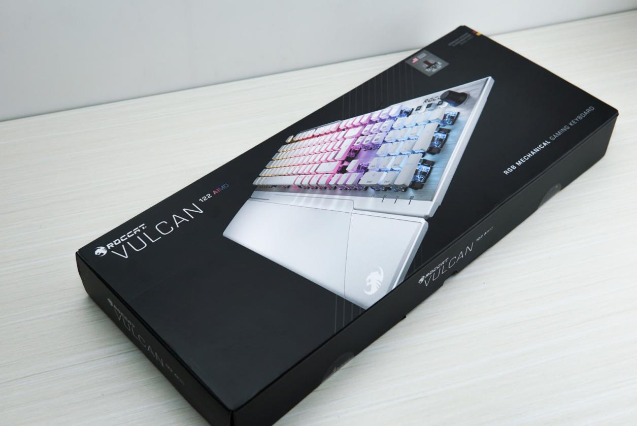 冰豹vulcan光轴键盘,冰豹发布吃鸡电竞机械键盘泰坦轴