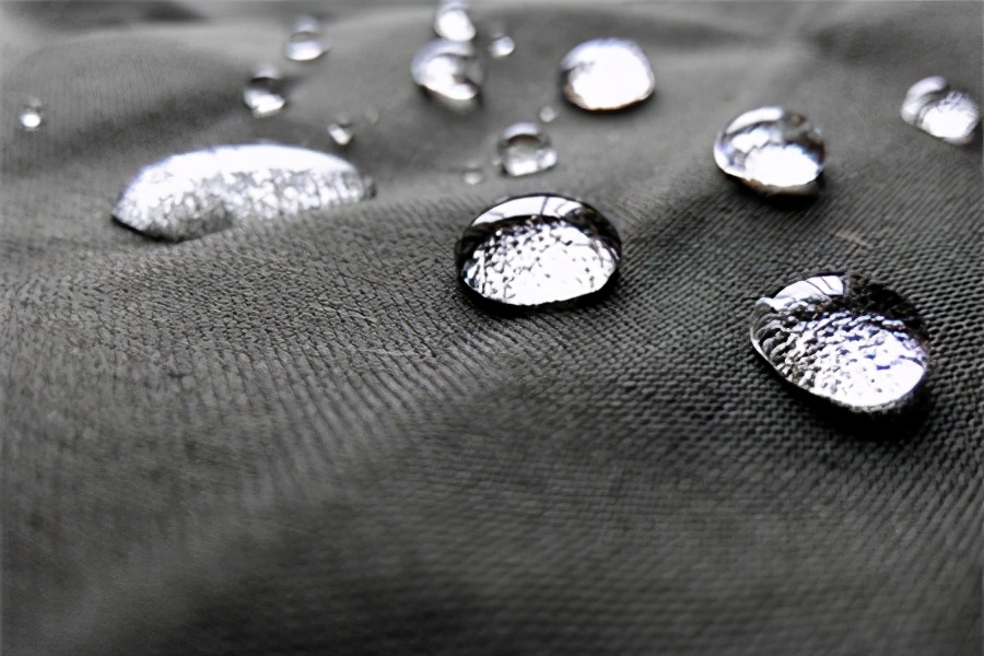 怎样的防水包算好-爱自由箱包