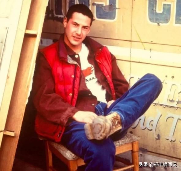 基努里维斯送手表,基里努维斯送哈雷