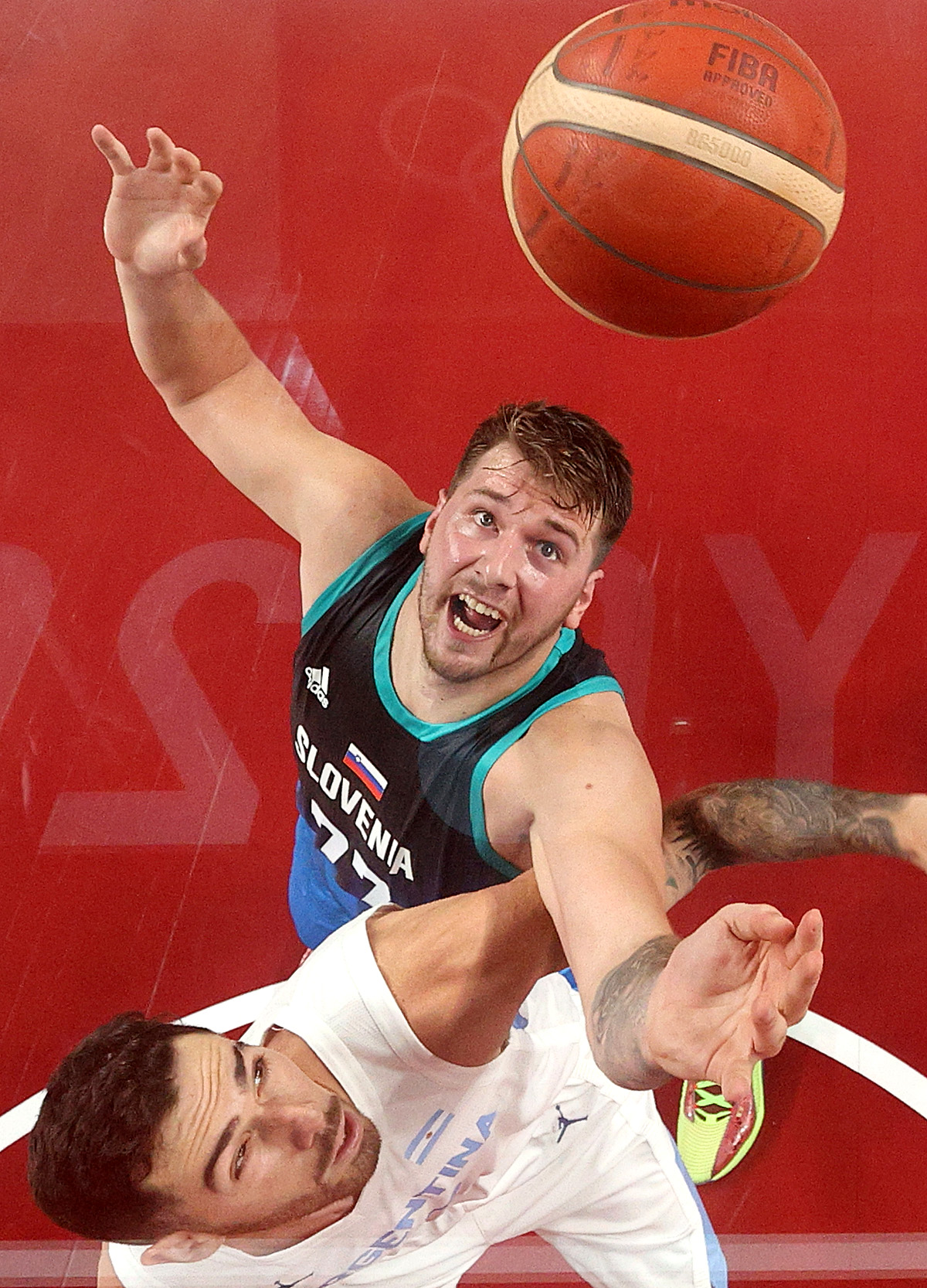 东契奇照片2024,东契奇世界杯照片