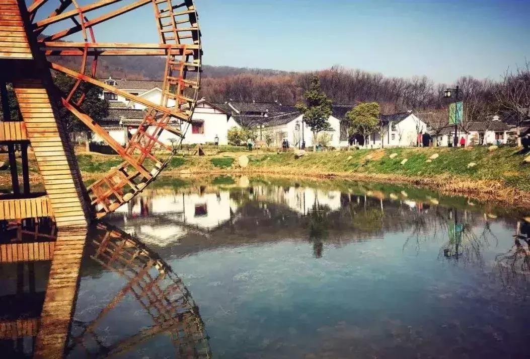 新区附近的旅游景点推荐,新区旅游攻略必去十大景点