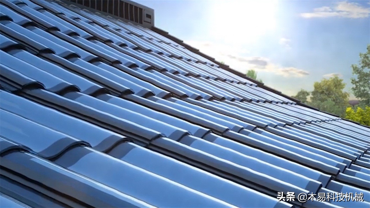 民间大叔曾改进瓦片，能给屋子供电，一年剩下2000元电费