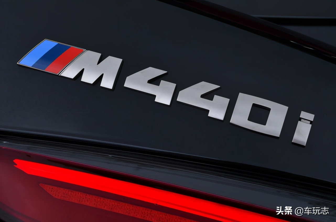 宝马440i和428i有什么区别,宝马4系敞篷425曜夜版有什么缺点