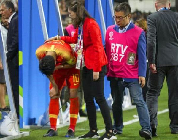 足篮打水一场空？男篮国足同病相怜，我们还要输给谁？