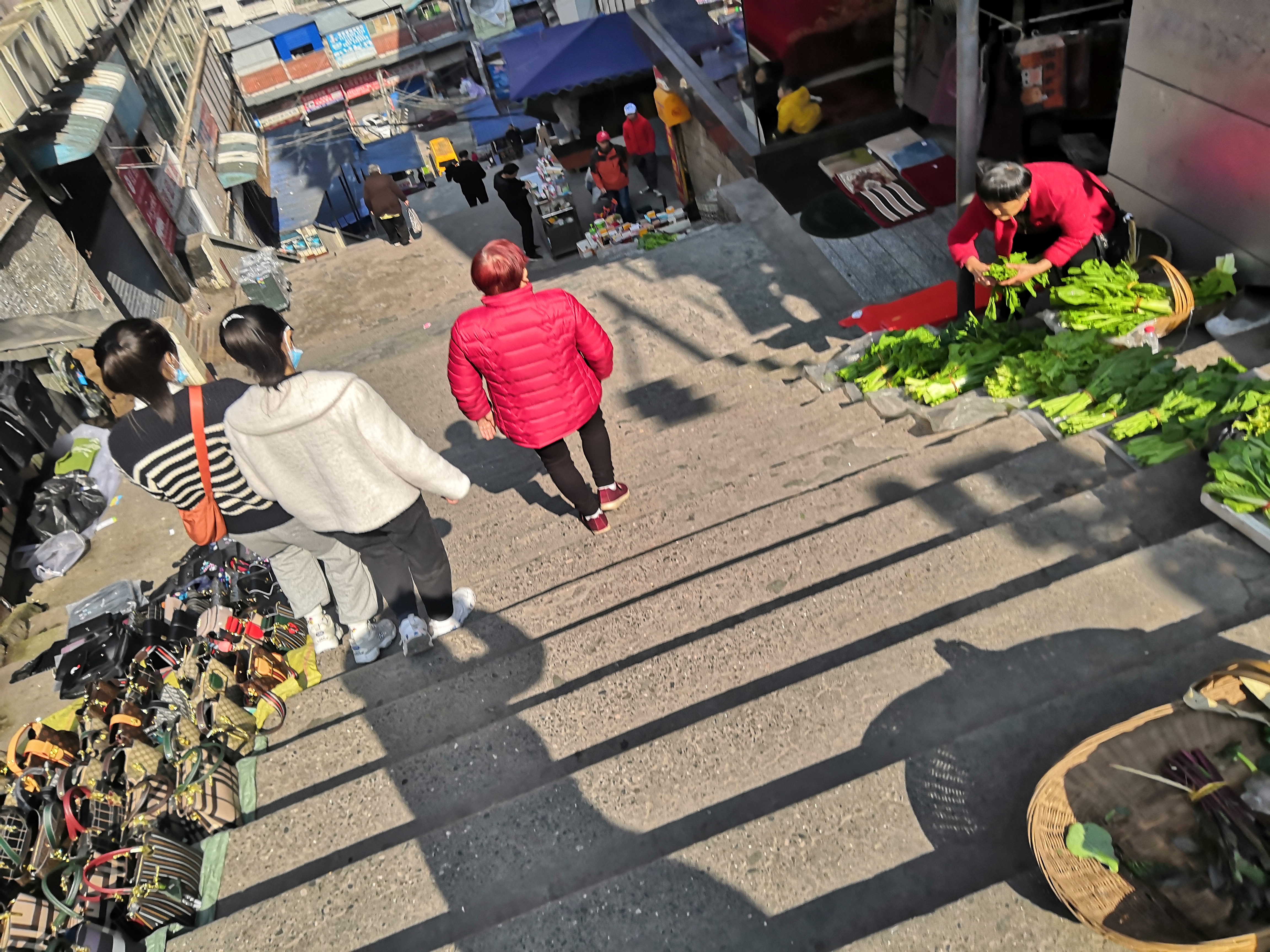 万州小天鹅市场a座三楼,重庆市万州区小天鹅服装市场