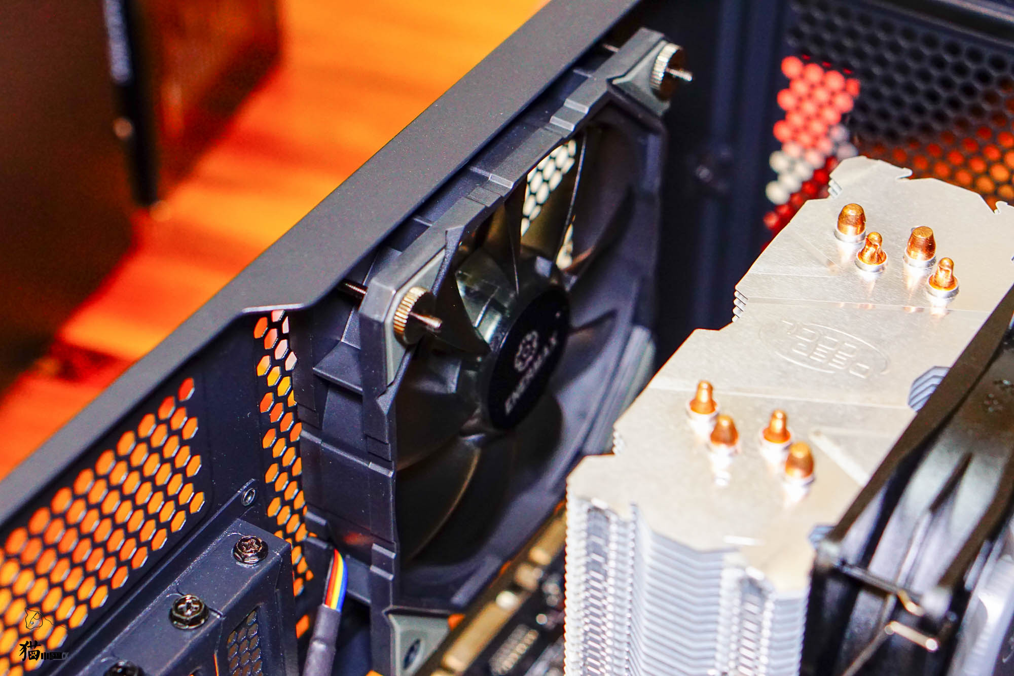 双风扇双热管散热是抽风还是送风,下吹式散热器机箱风道最佳布置