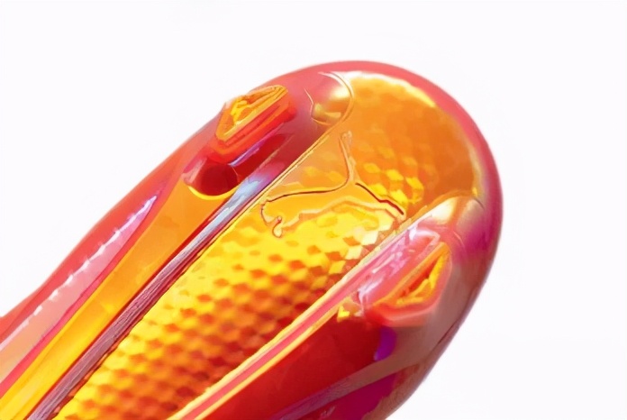 第五代pumaultra足球鞋测评,pumaultramg足球鞋测评