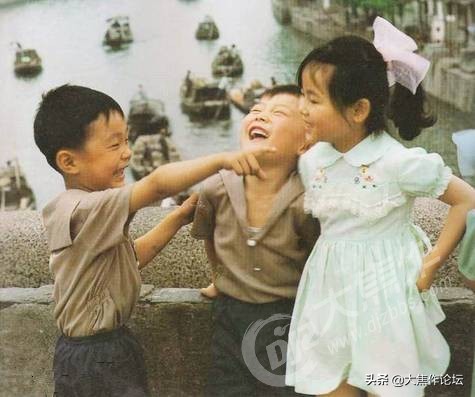 曾经这种衣服在焦作人手一件，穿过的都老了