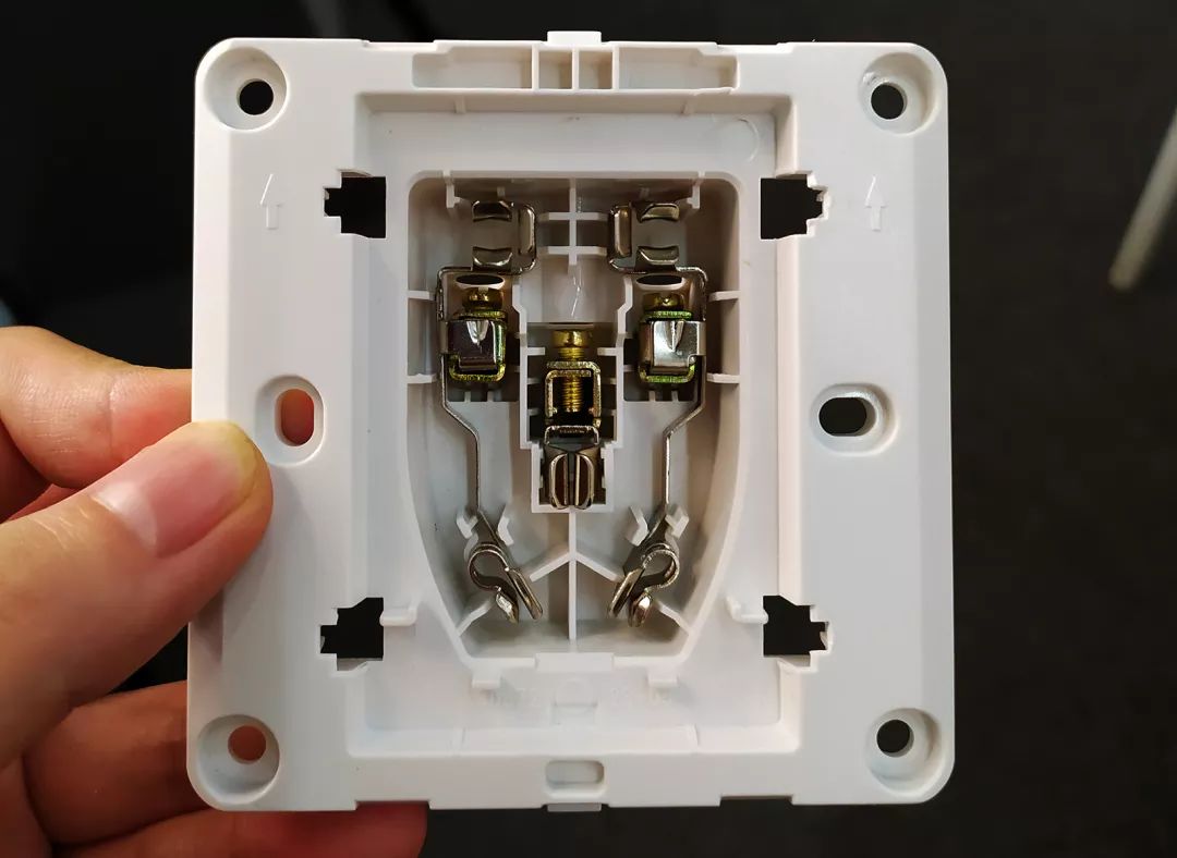 为什么不到10元的插座都是垃圾？