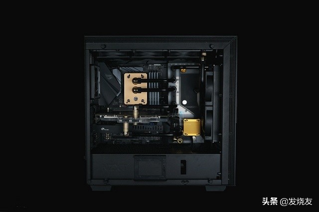 沉默是金~NZXTH700黑金电脑水冷装机秀